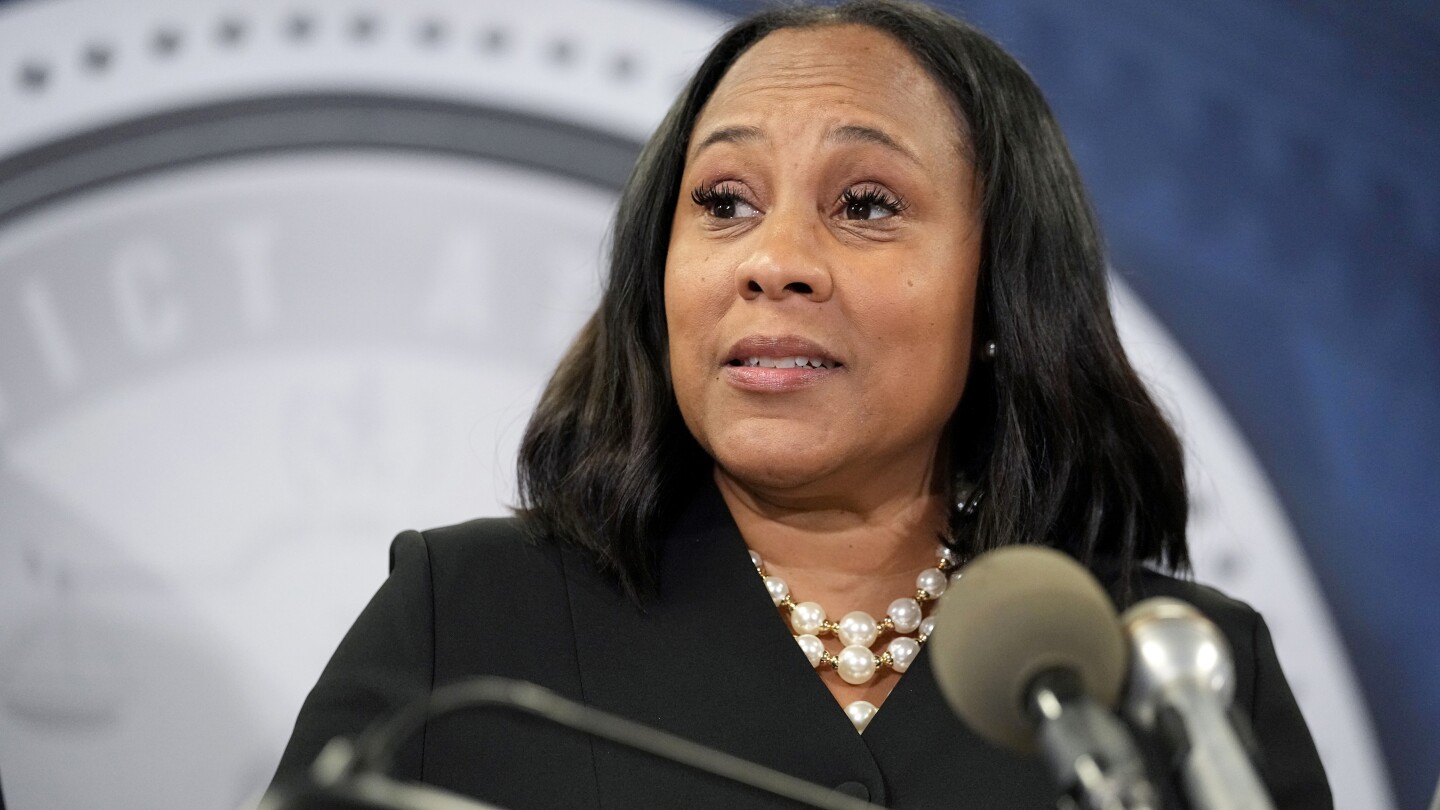 Featured image for Judge Orders Unsealing of Trump Special Prosecutor's Divorce Case Amid Accusations