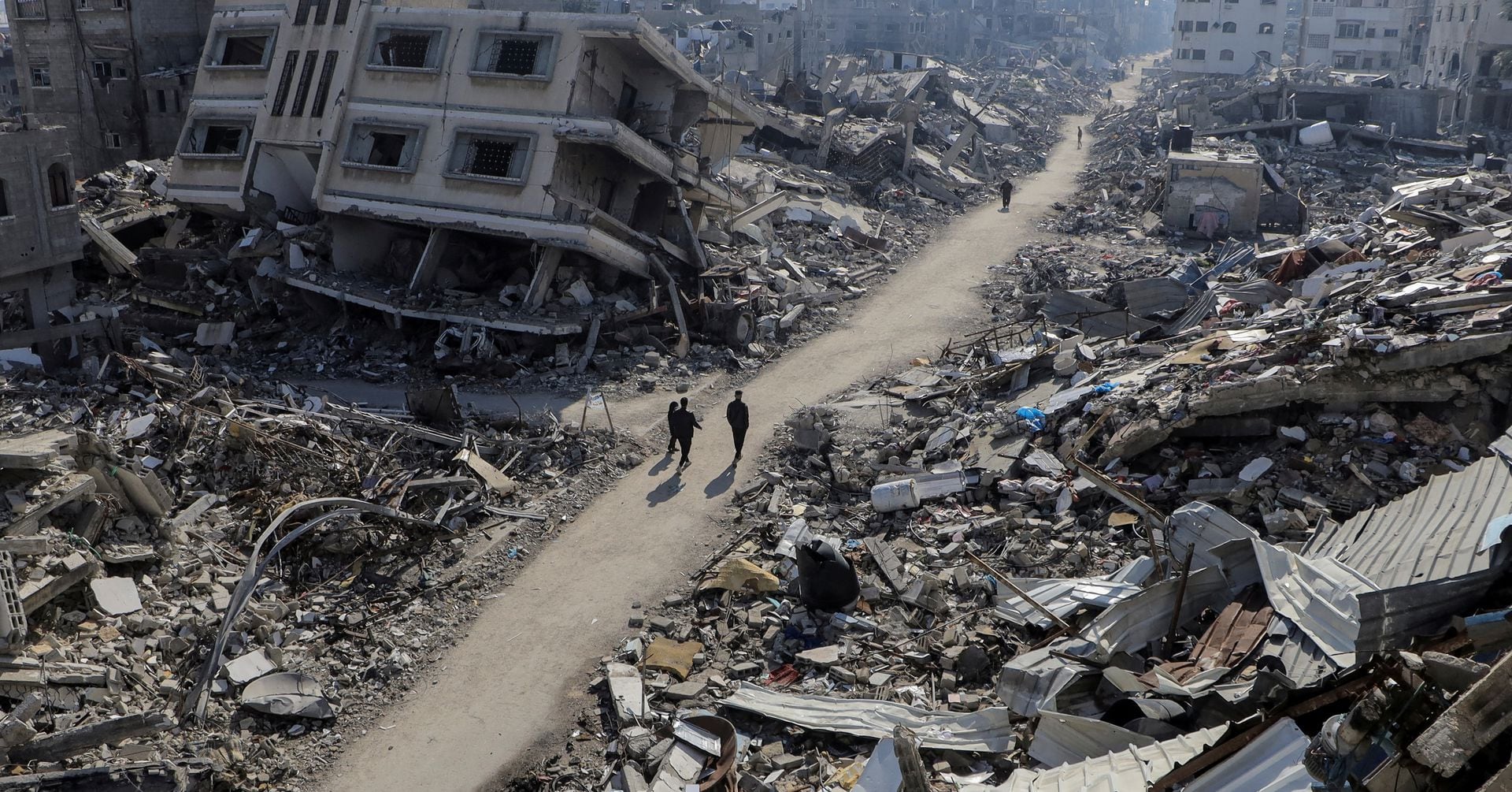 "Ceasefire Talks: Israel and Hamas Make Progress in Hostage Deal Negotiations"