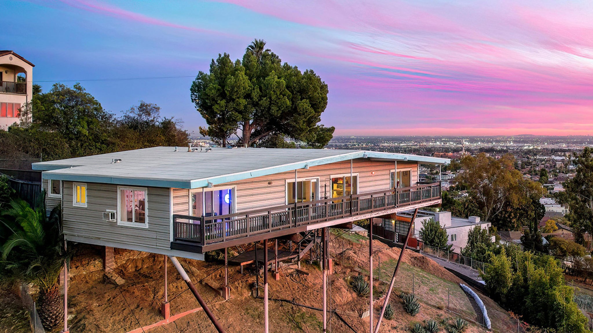 "Iconic L.A. Stilt House from 'Heat' Hits Market for $1.18M"