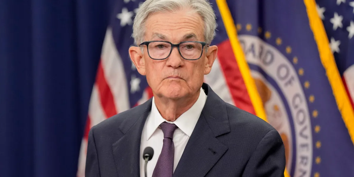 Economists Debate Mixed Signals in U.S. Economy and Labor Market
