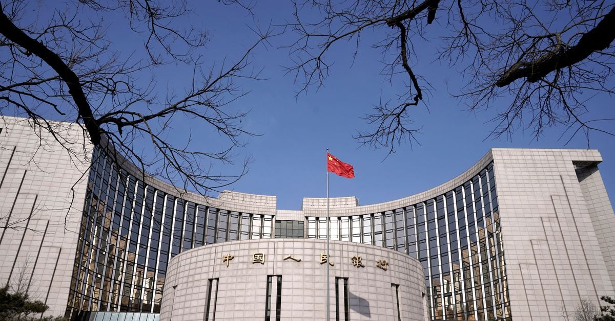 "Record Highs and Rate Cuts: Asian Markets and Dow Soar"
