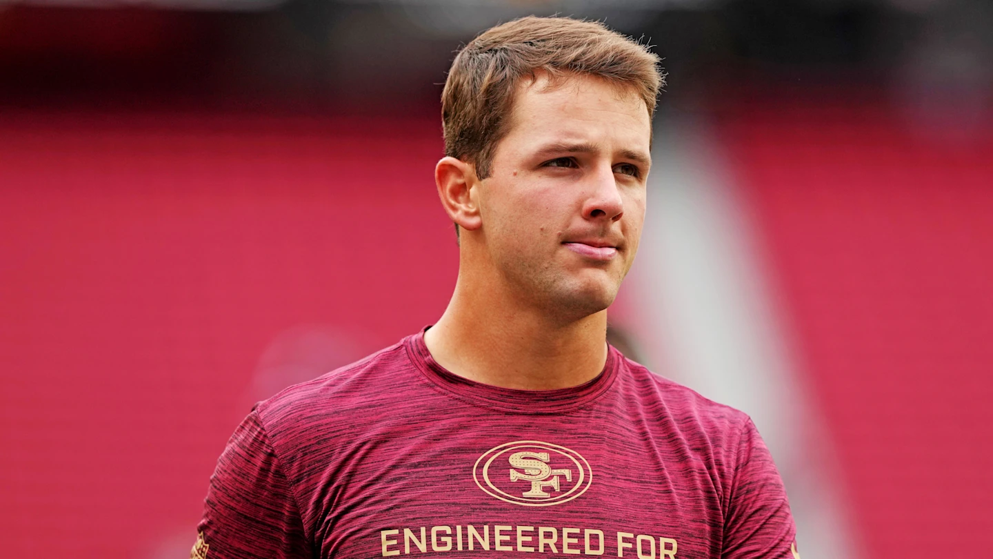 Featured image for 49ers' Brock Purdy Questionable for Week 9 Clash with Giants