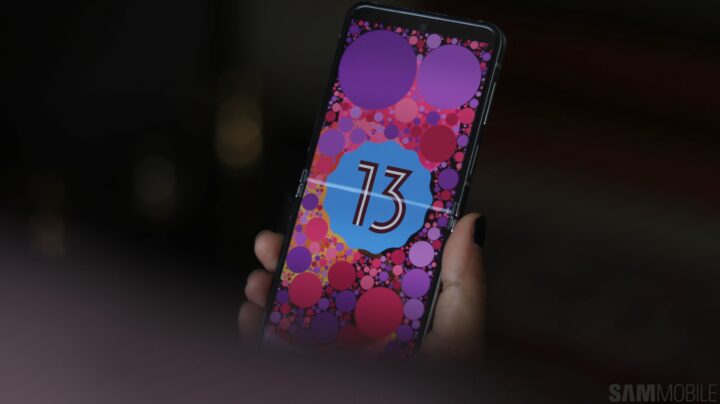 Featured image for "Samsung's Galaxy Z Flip 4 receives November 2023 security update"