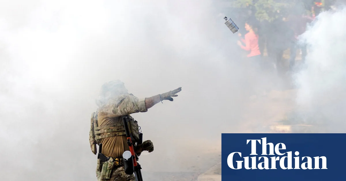 Featured image for Judge mandates body cameras for Chicago immigration officers amid protests