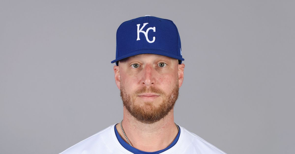 Featured image for "Twins Secure 5-1 Victory Over Royals with Late-game Heroics"