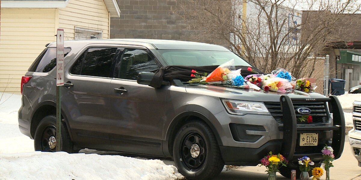 Featured image for Tragedy Strikes as Two Wisconsin Police Officers Killed in Traffic Stop