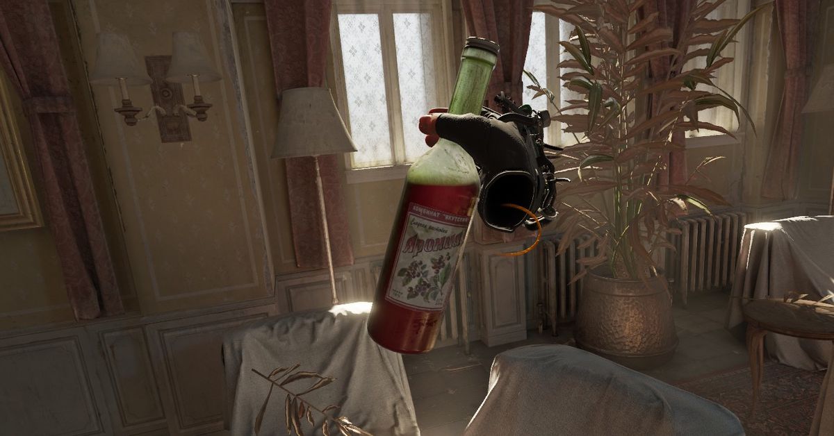 Featured image for "Experience Half-Life: Alyx without a VR headset using new mod"