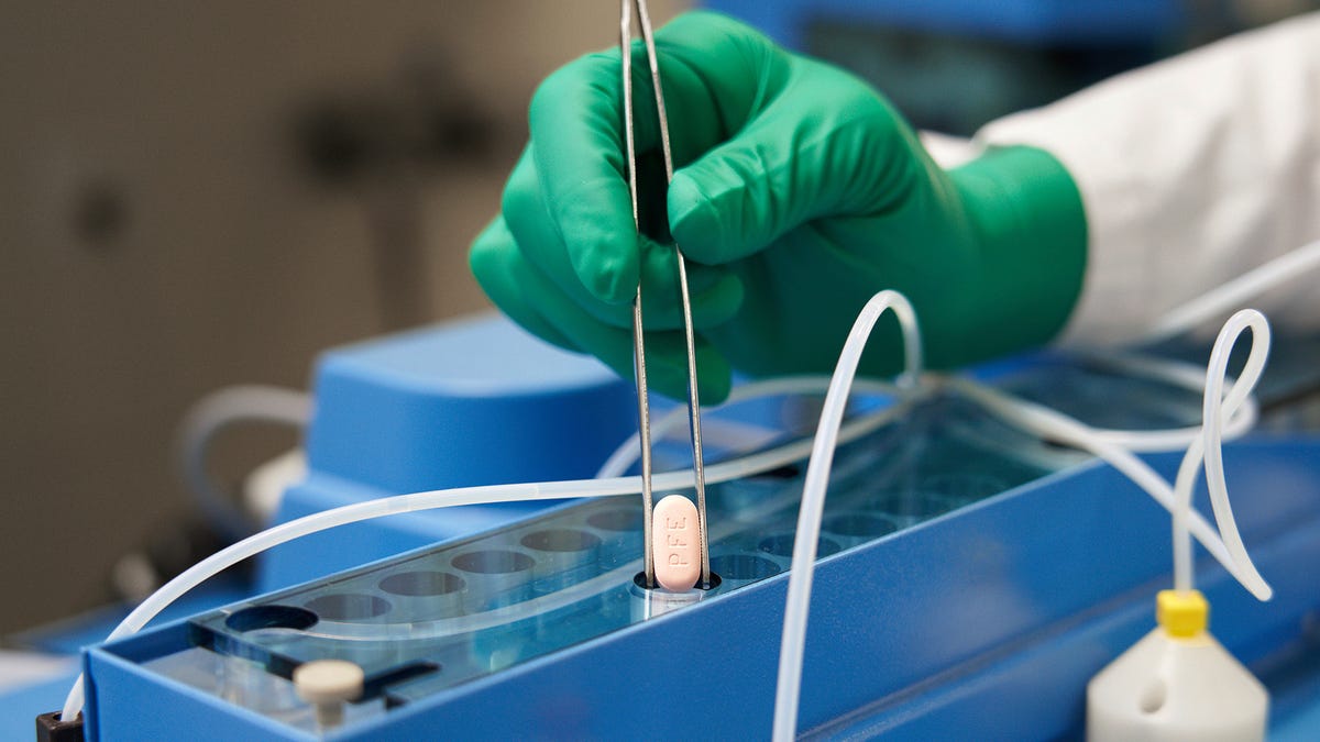 Featured image for "Understanding Paxlovid: The Antiviral Pill for Preventing COVID Deaths"