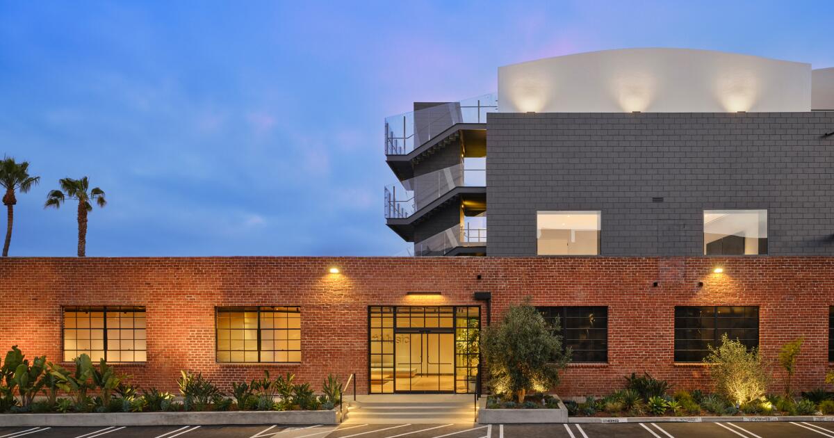 Featured image for Apple Music Celebrates 10 Years with New Studio and Global Artist Hub