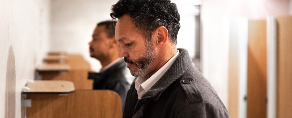 Featured image for Pee Test May Reveal Stress Management Issues