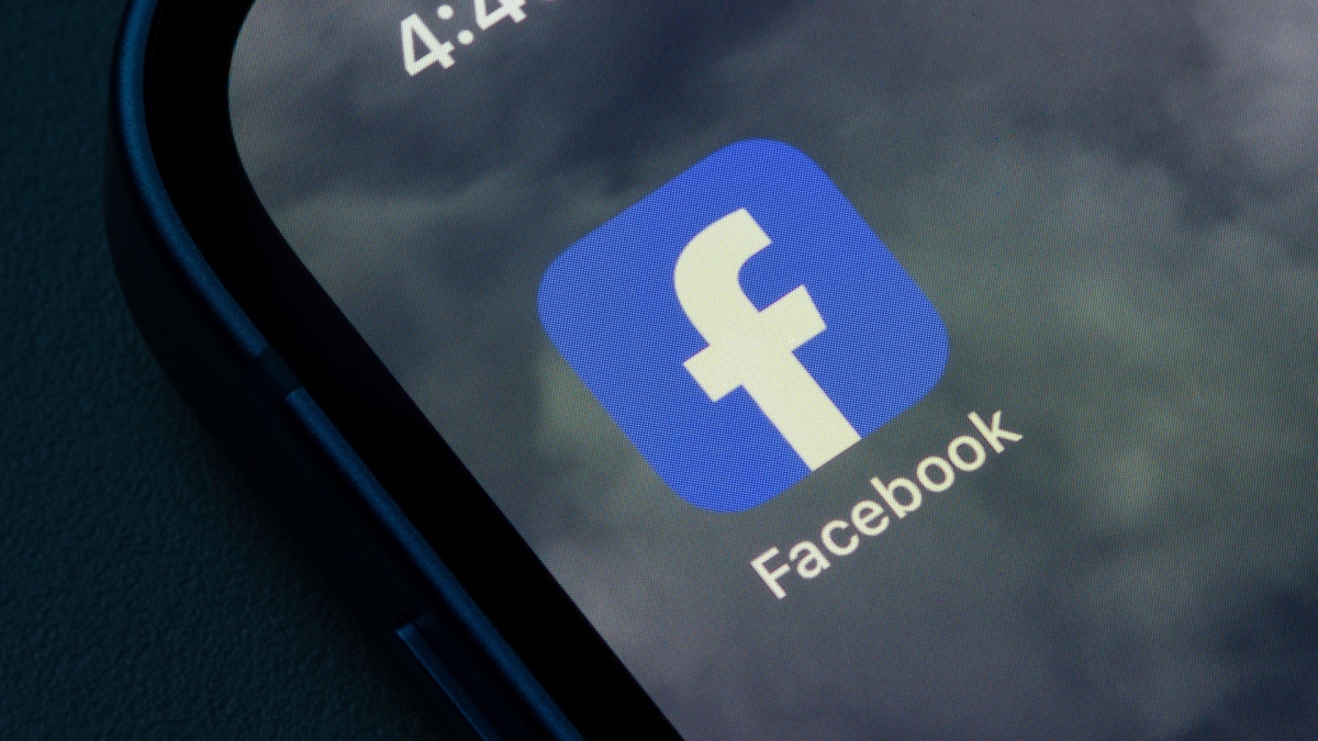 Featured image for Social Media Users Beware of New Phishing Scams