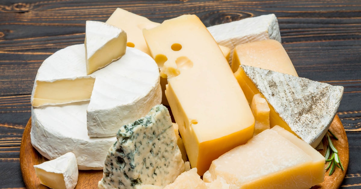 "The Top 3 Healthiest Cheeses Recommended by a Dietitian"