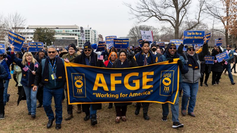 Featured image for Federal Workers' Union Urges End to Shutdown Amid Political Divisions