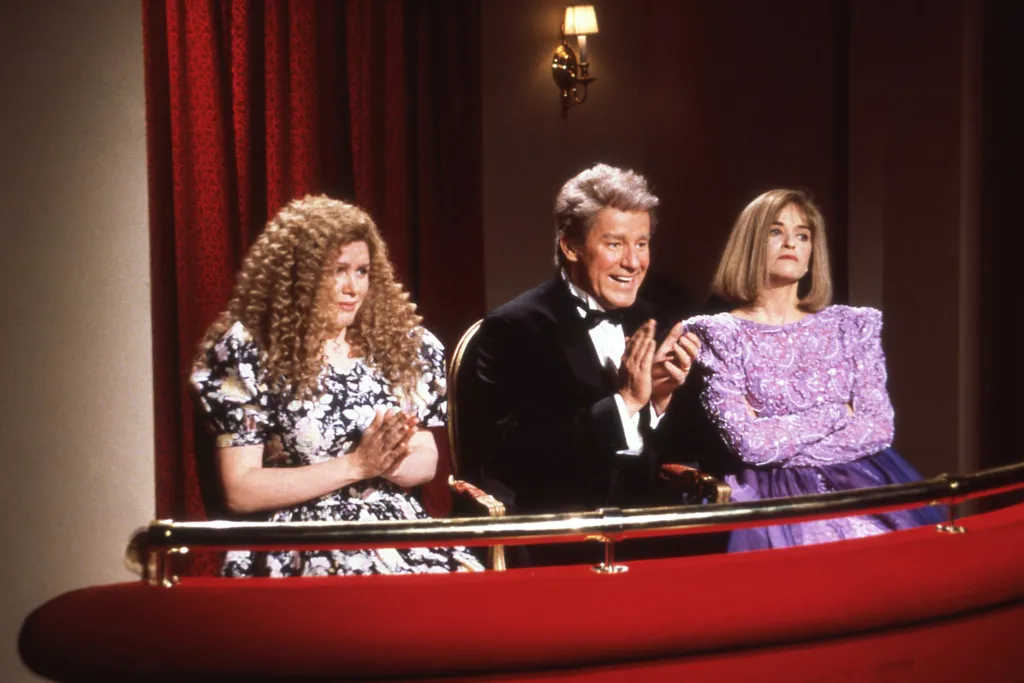 Hillary Clinton's Disapproval of 'SNL' Skits on Chelsea