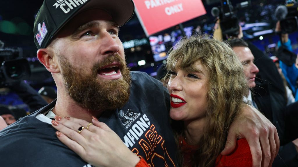 Travis Kelce Splurges on Super Bowl Suite for Taylor Swift's Family
