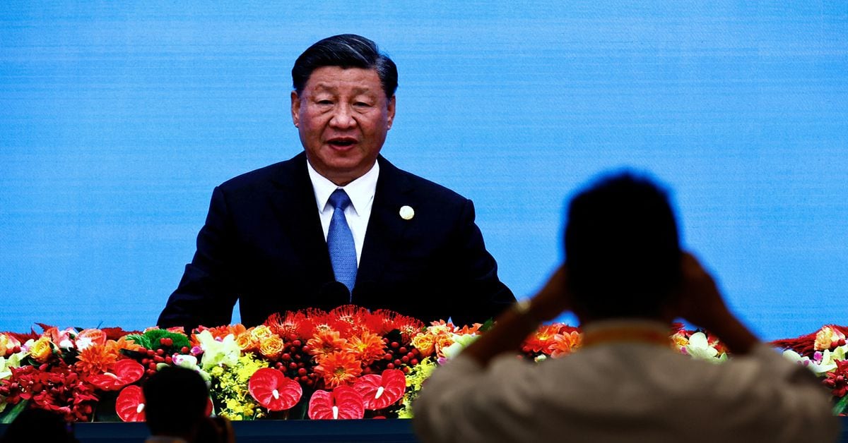 China's President Xi strengthens ties with Vietnam through rail grants and digital initiatives