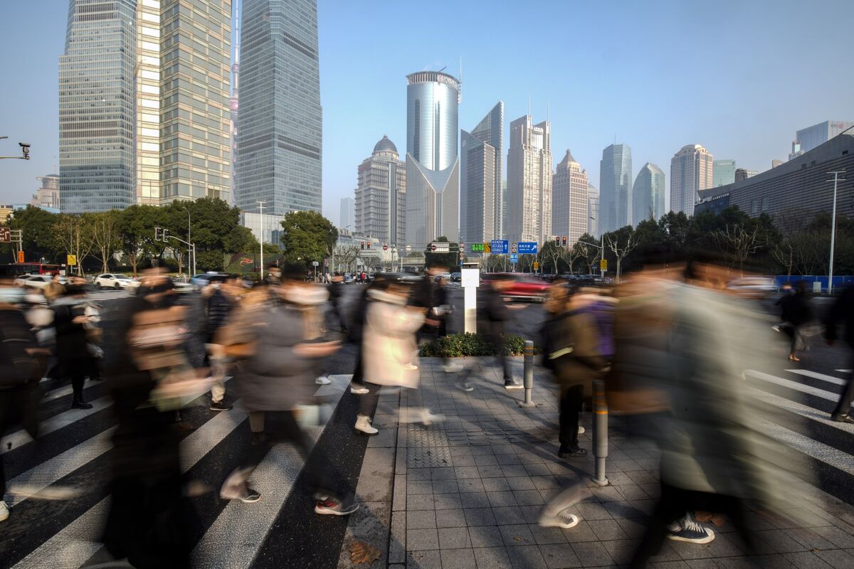 "Beijing's Regulatory Support Boosts Chinese Stock Performance"