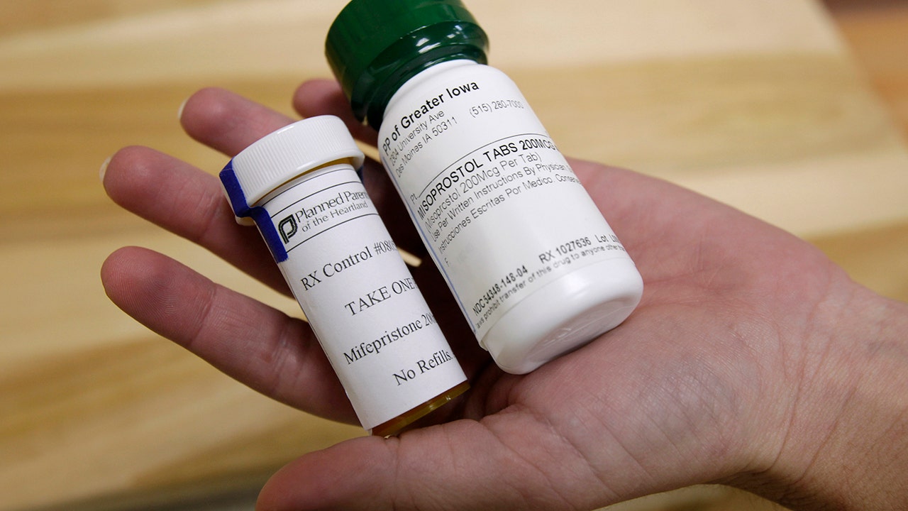 "Major US Drug Stores to Sell Controversial Abortion Pill Mifepristone"