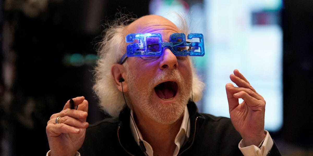 Dow's Longest Win Streak in Years Points to Recession-Free Future