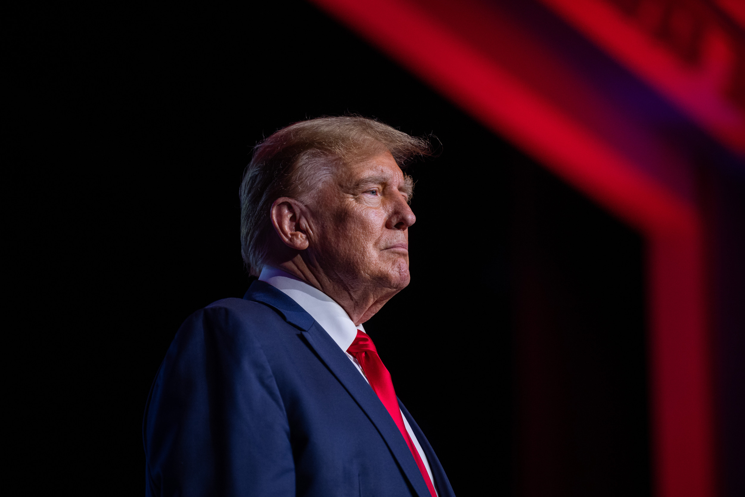 "Trump's Incoherent Speech and IVF Risks: A Christian Media Gathering"