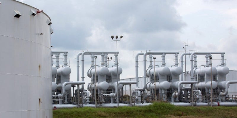 Featured image for US Stockpiling Oil for Emergency Reserves: The Numbers Revealed