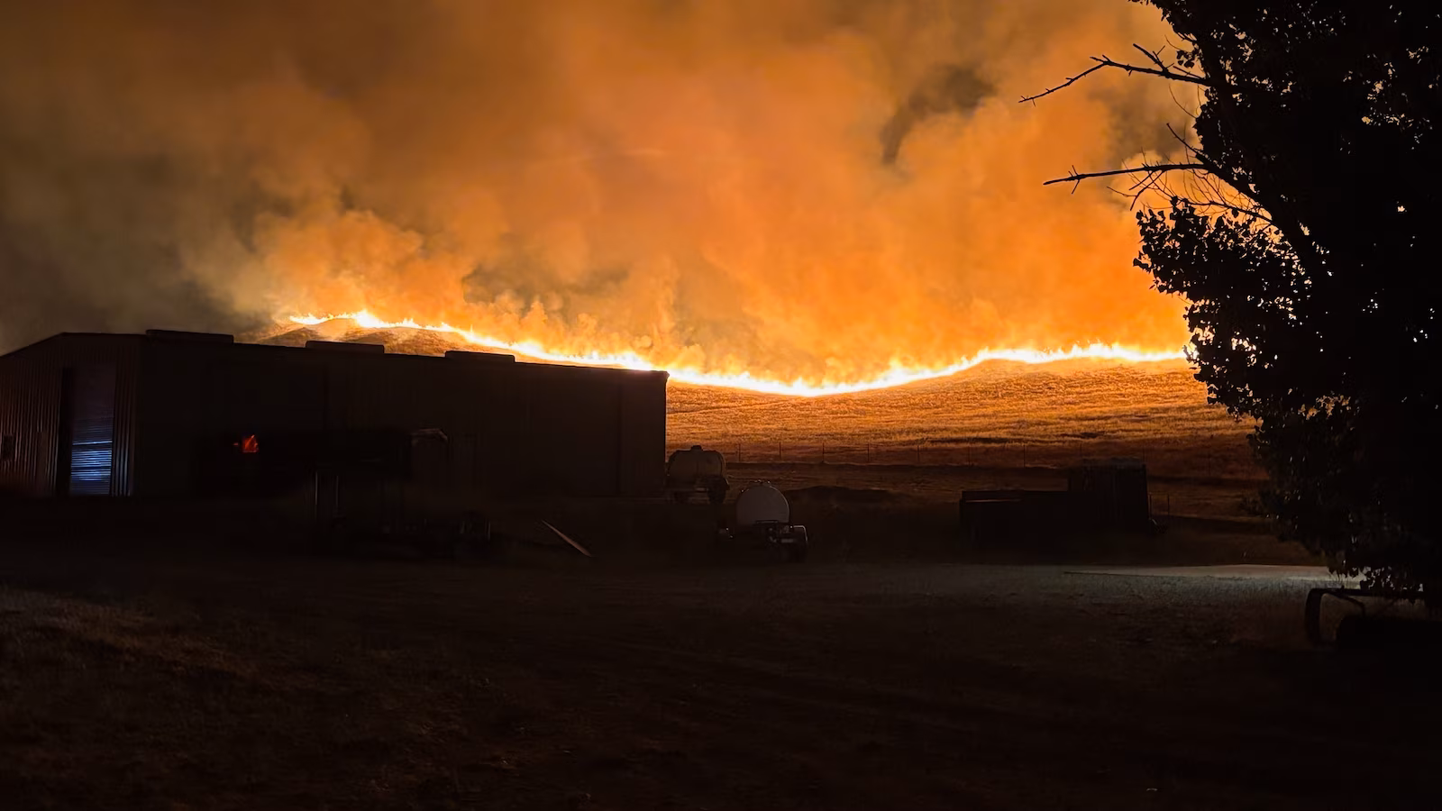 Featured image for Madre Fire Becomes California's Largest Wildfire of the Year at Over 52,000 Acres