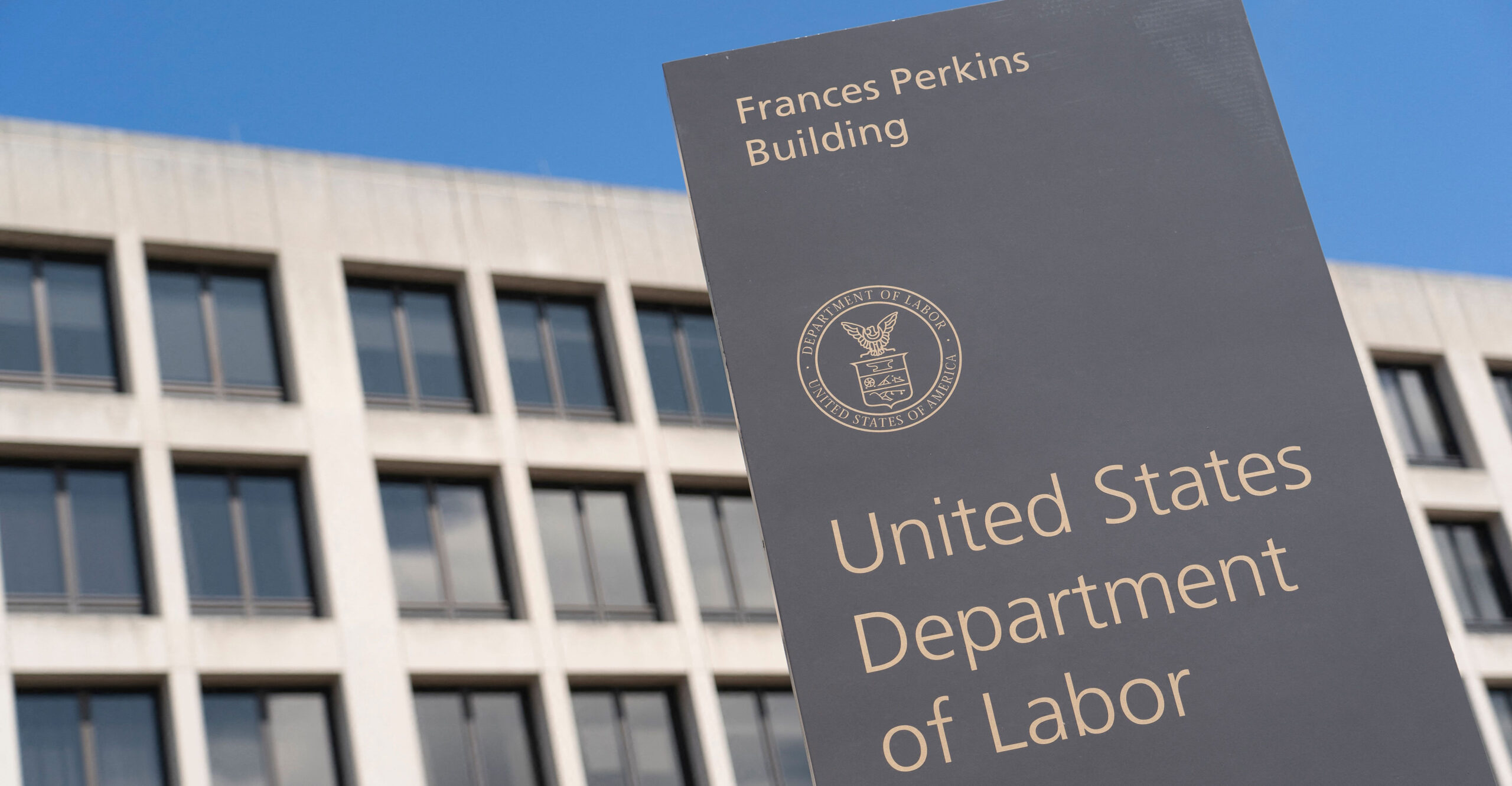 Featured image for "Small Business Threat: Impact of Biden's New Independent Contractor Rule"