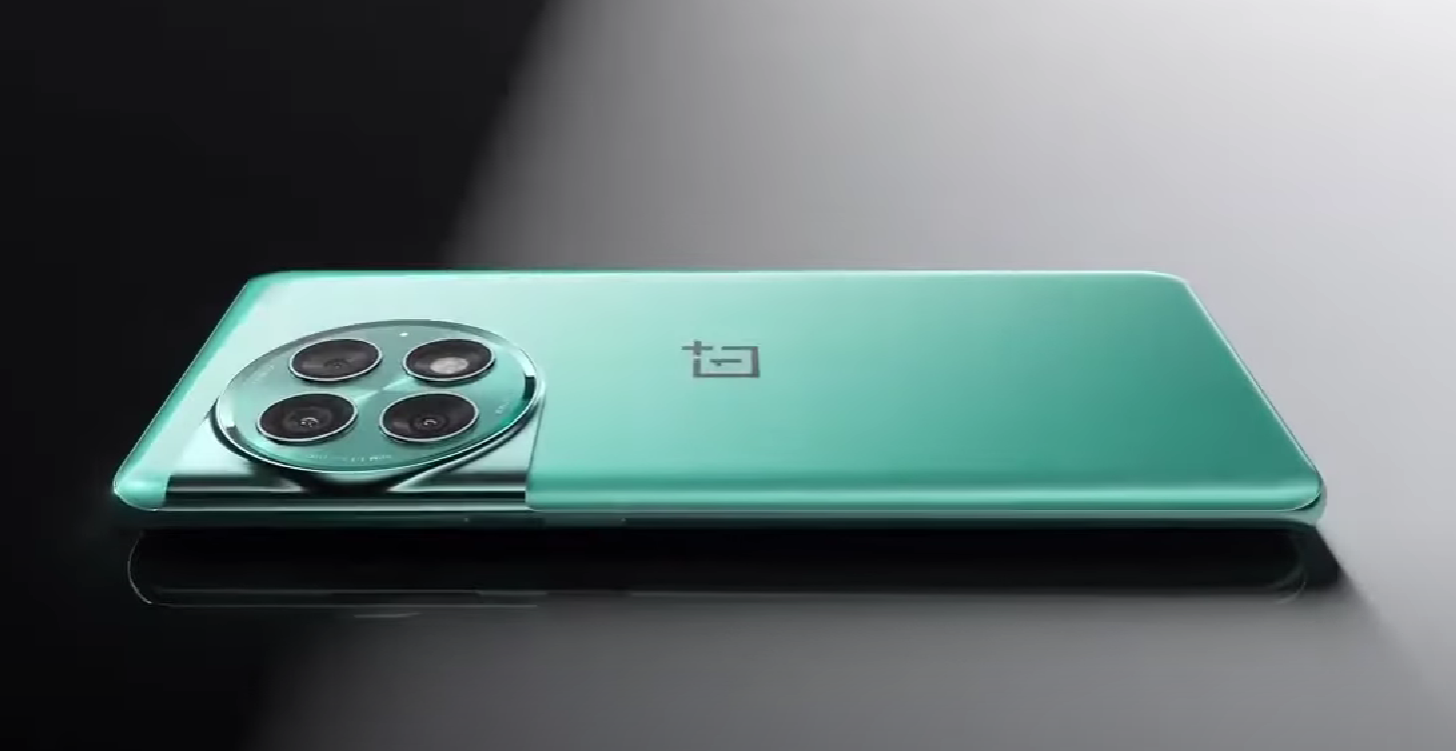 OnePlus Ace2 Pro: Rainproof touchscreen, Wi-Fi 7, and gaming cloud computing