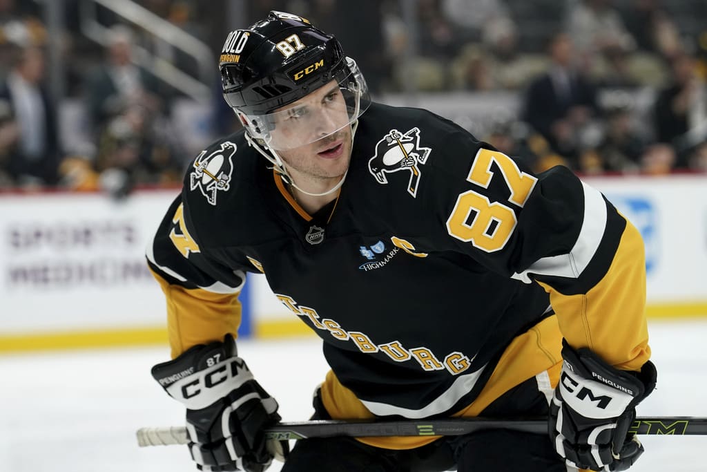 Featured image for Sidney Crosby Focuses on Penguins' Playoff Push Amid Trade Speculation