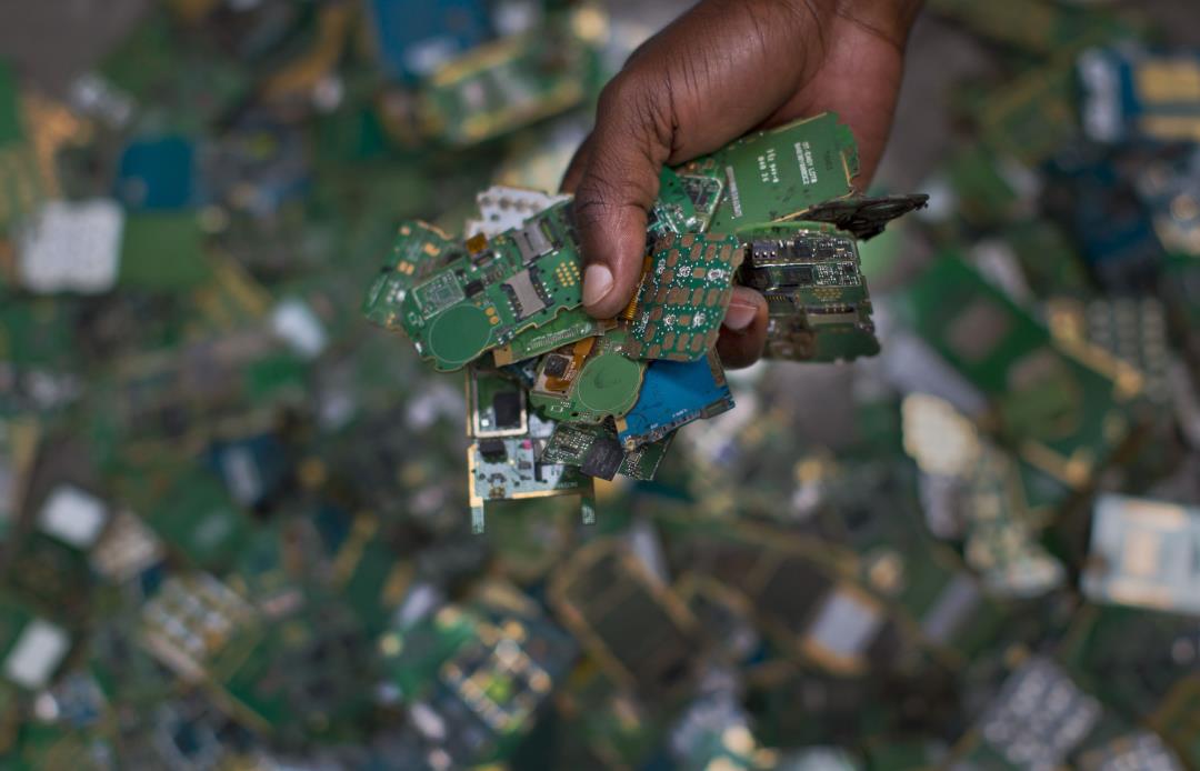 Featured image for "UN Warns of Escalating E-Waste Crisis and Environmental Catastrophe"