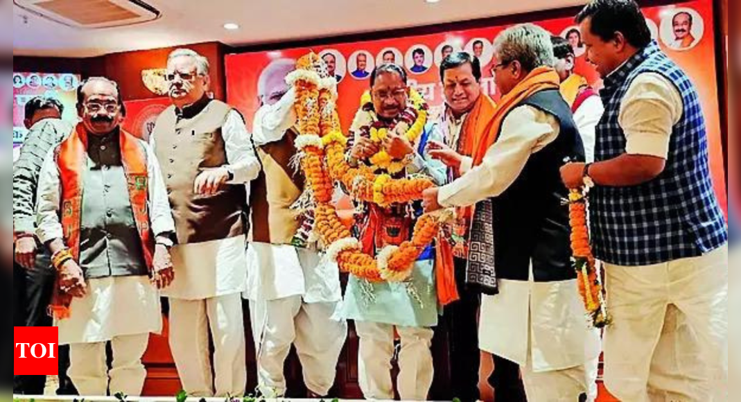 Featured image for Vishnu Deo Sai: Chhattisgarh's New Tribal CM and BJP's Fresh Face