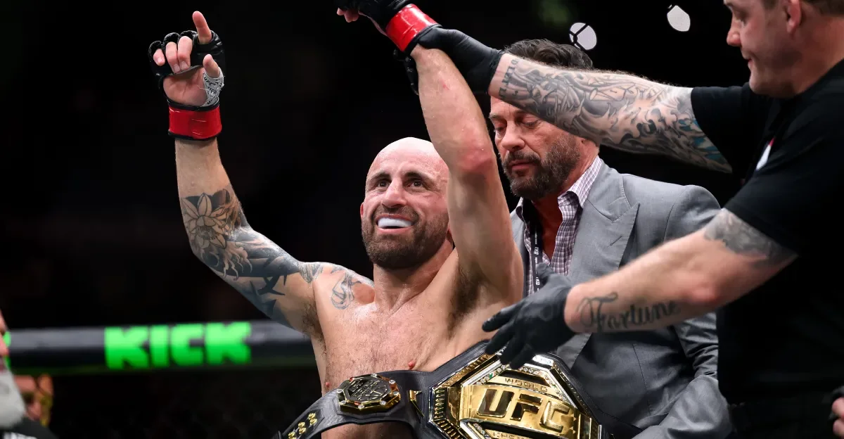 Volkanovski Outduels Lopes Again, But UFC 325 Leaves Critics Cold