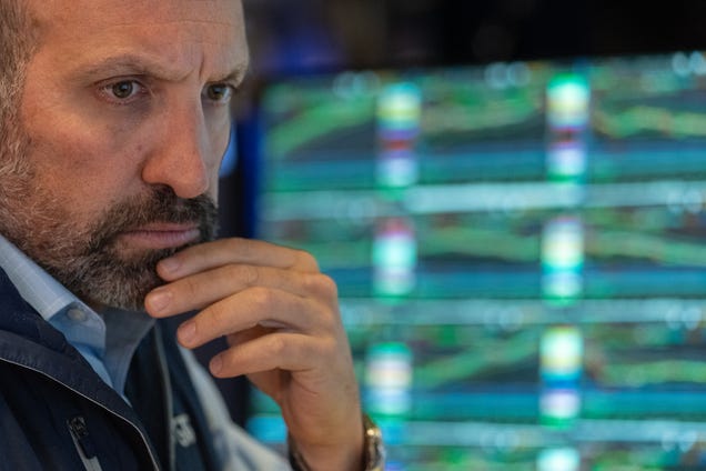 Key Stocks to Watch: Costco, Oracle, GameStop & More
