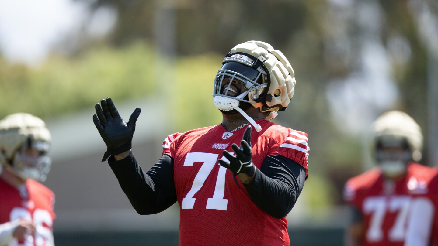 Featured image for Trent Williams Aims to Play into His 40s and Keep His Tank Full