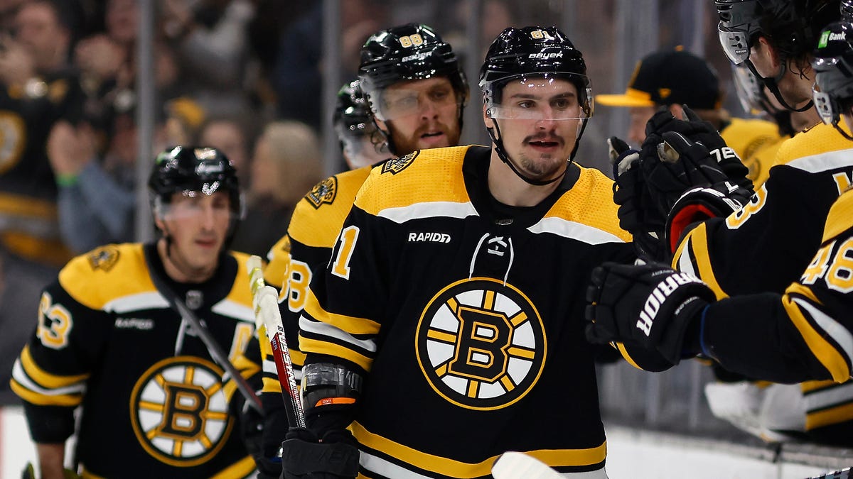 "Assessing the Winners and Losers of NHL Free Agency: Day 1 Analysis and Deals"