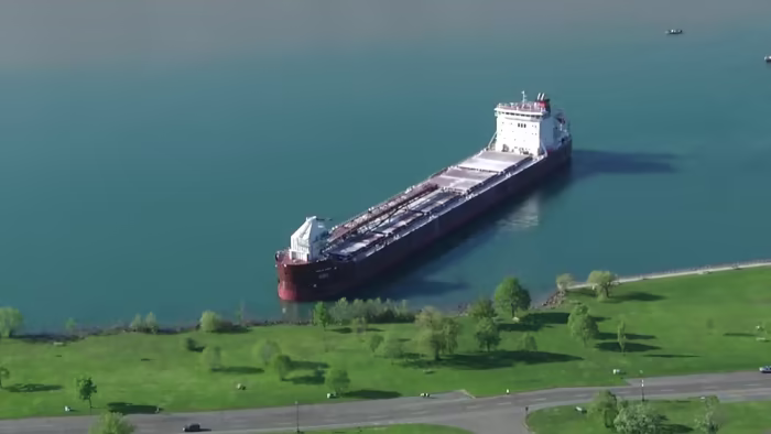 Featured image for Freighter runs aground near Belle Isle in Detroit River.