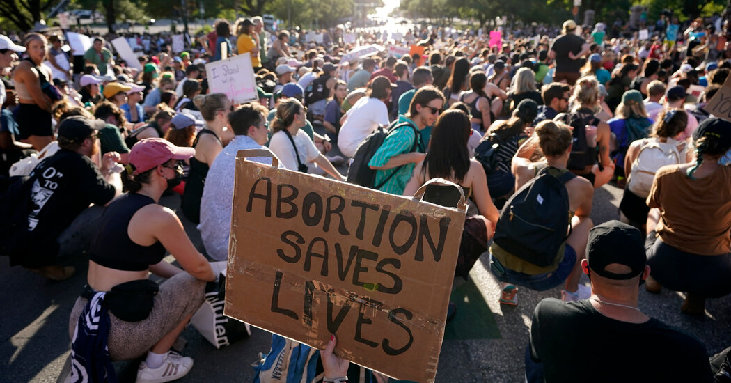 "Texas Woman Sues Prosecutor After Murder Charge for Self-Managed Abortion"