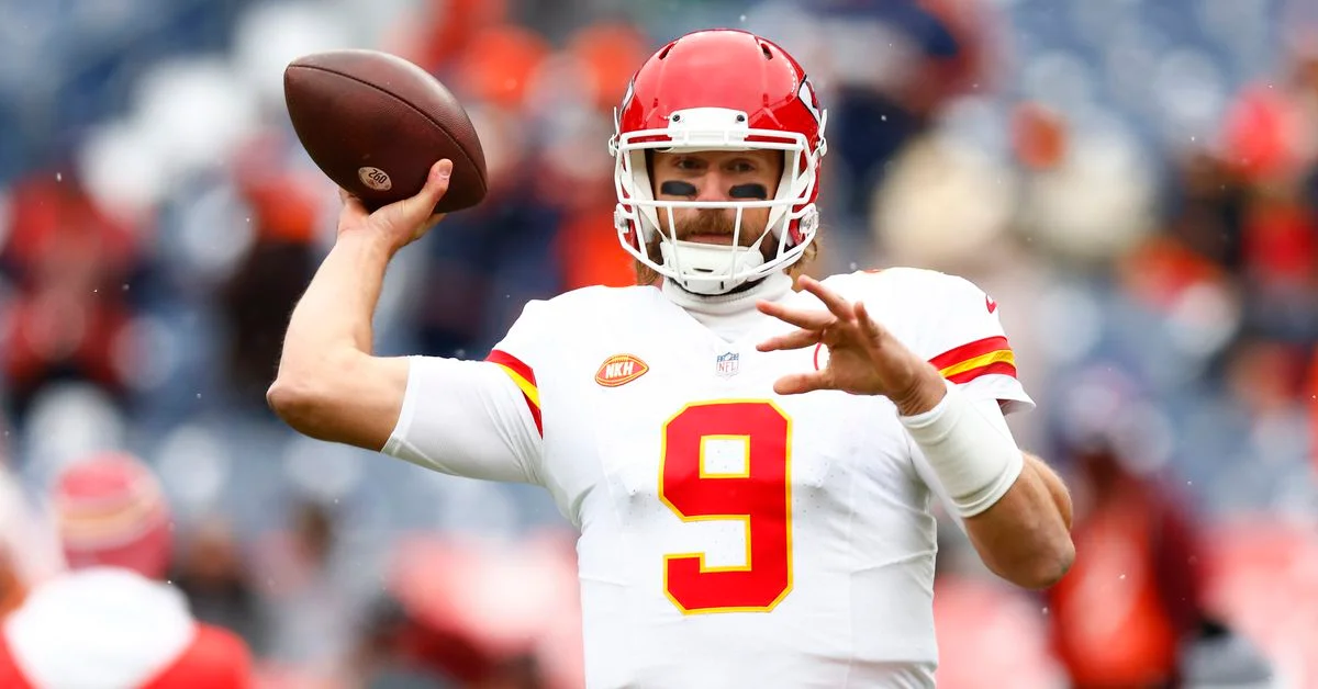 "Chiefs to Bench Mahomes, Start Gabbert in Week 18 Clash with Chargers"