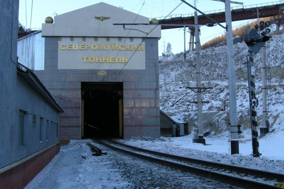 Featured image for Ukraine's SBU Disrupts Russia-China Railway Link with Tunnel Explosion