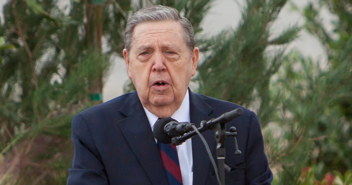 Featured image for Tributes and Remembrances for Jeffrey R. Holland, LDS Church Leader