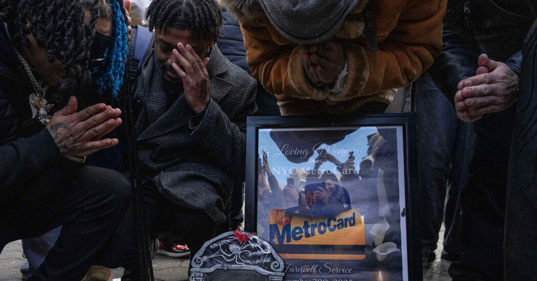 Featured image for New York City Bids Farewell to the MetroCard as OMNY Takes Over