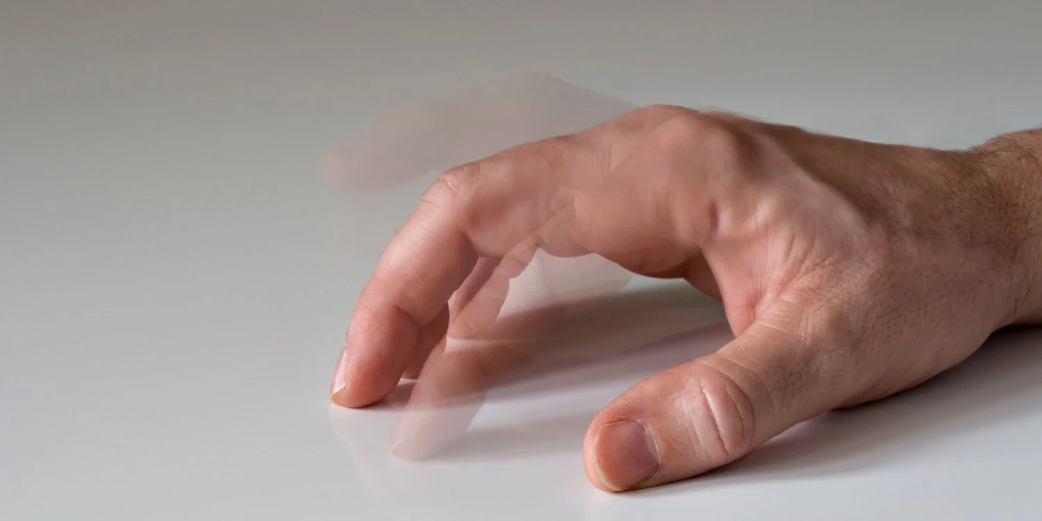 Borderline traits disrupt synchronization in a finger-tapping task with a virtual partner