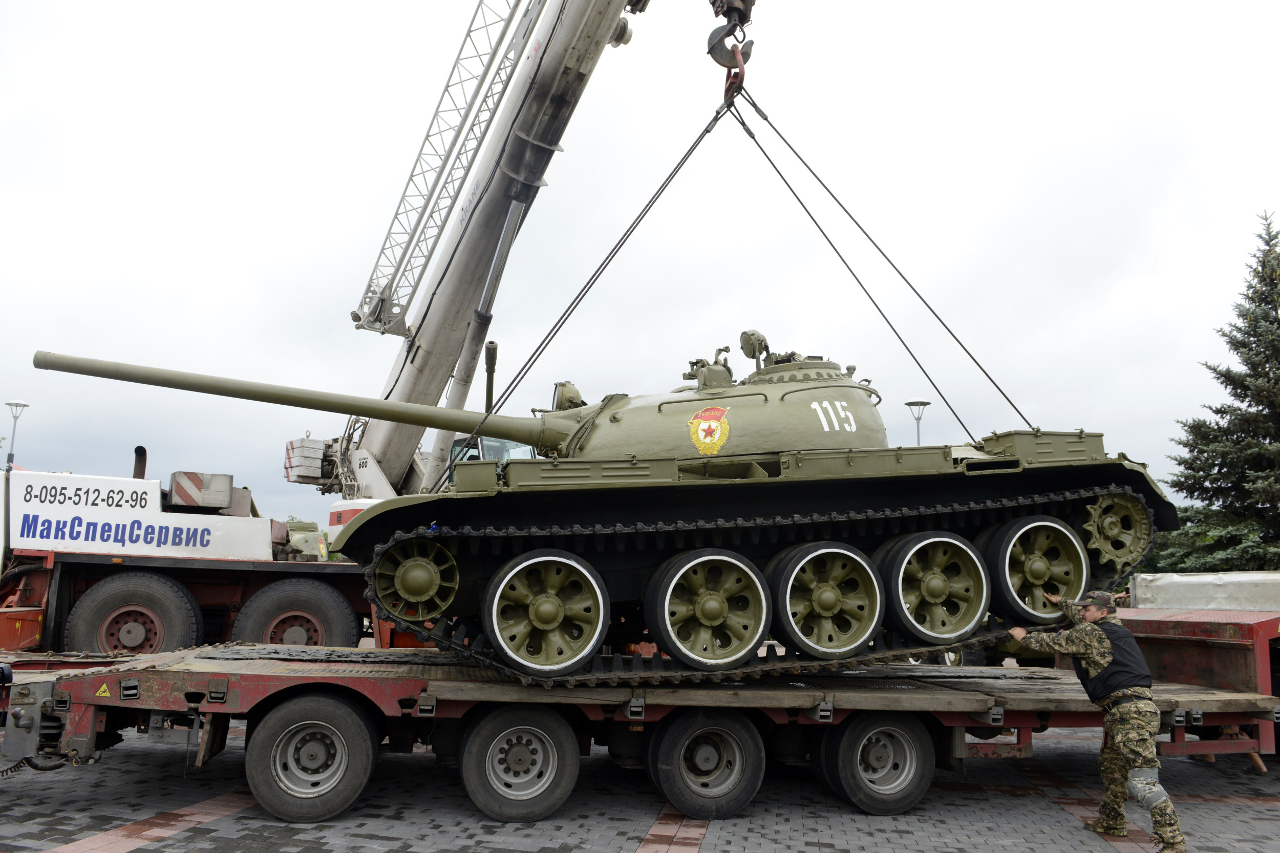 Russia's outdated tanks pose risk in modern warfare.