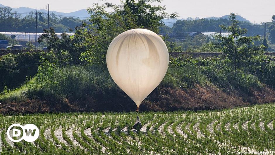 Featured image for North Korea Sends 600 Trash-Filled Balloons into South Korea
