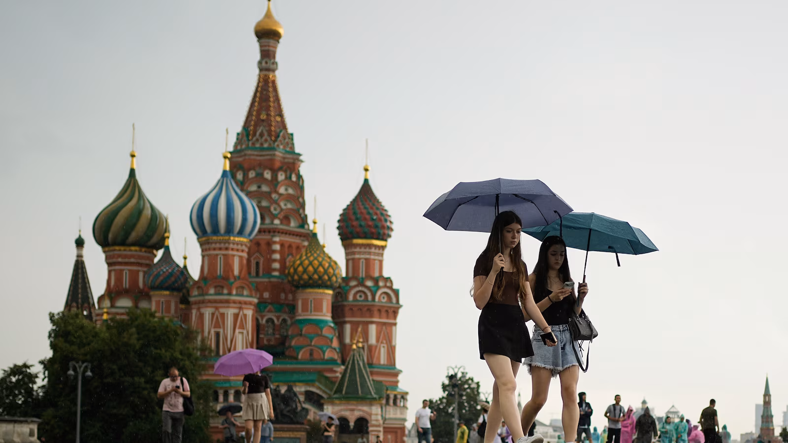 Featured image for Ukrainian Drones Target Moscow and St. Petersburg Amid Rising Tensions