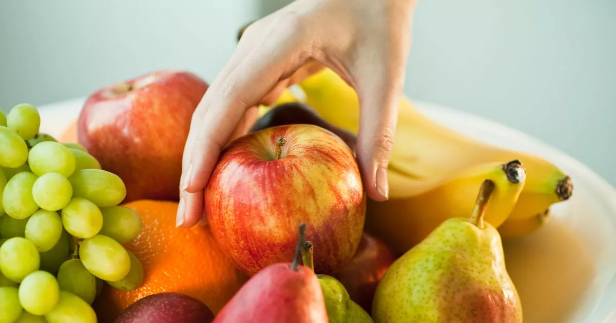 Daily Fruit Consumption Boosts Eye Health in Older Adults, Study Finds