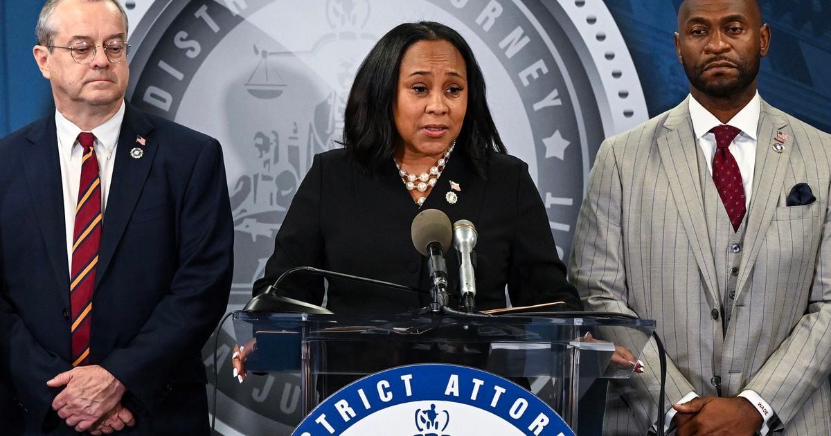 "Trump Co-Defendant Accuses Georgia Prosecutors of Deception in Relationship Timing"
