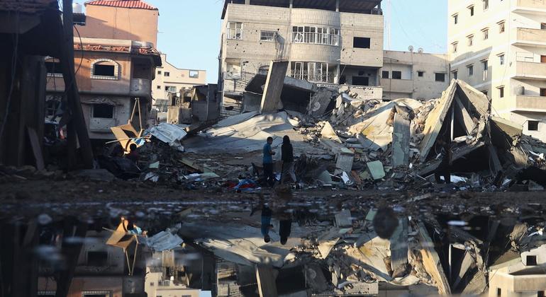 "Growing Humanitarian Crisis in Gaza: Calls for Ceasefire and Aid Intensify"