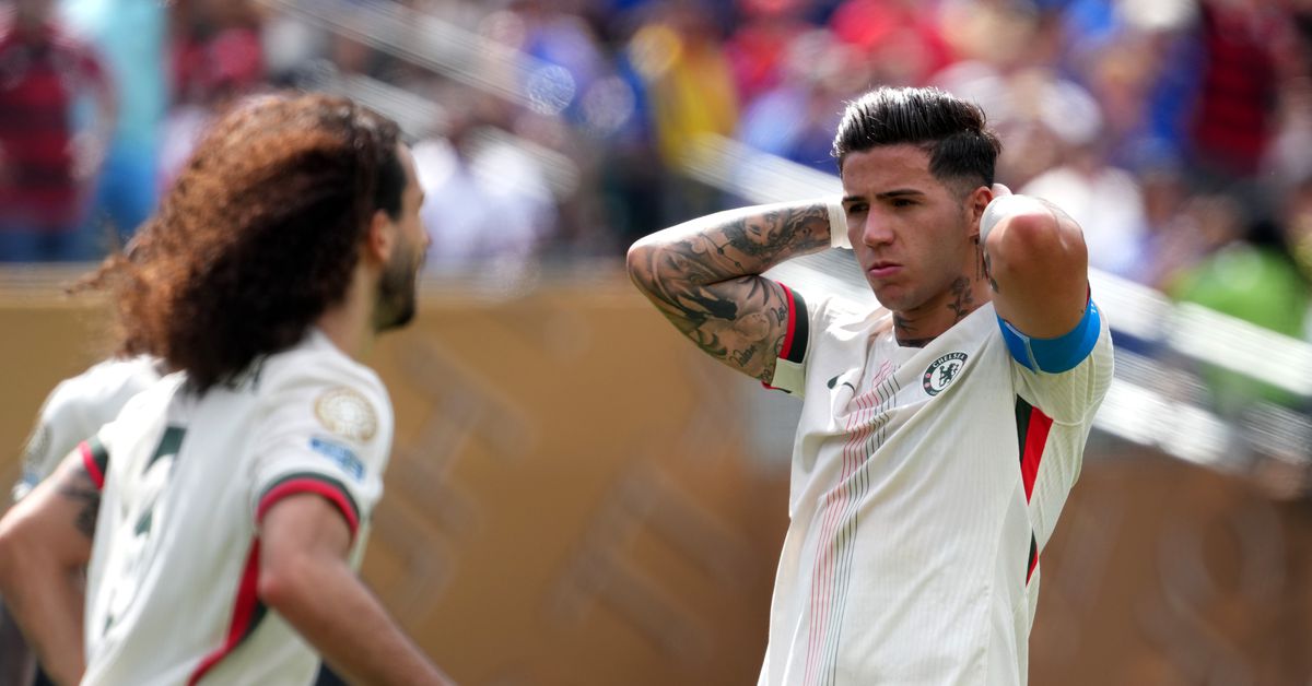 Featured image for Flamengo Defeats Chelsea 3-1 in Club World Cup Match