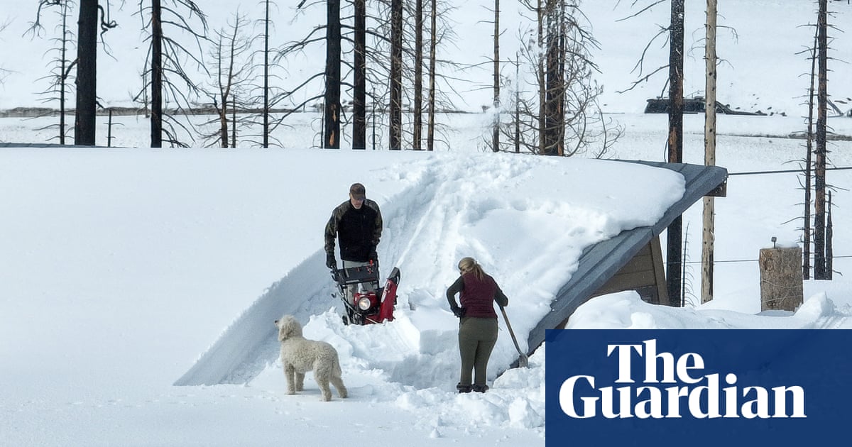 Featured image for "California Braces for Life-Threatening Blizzard with Up to 12 Feet of Snow"